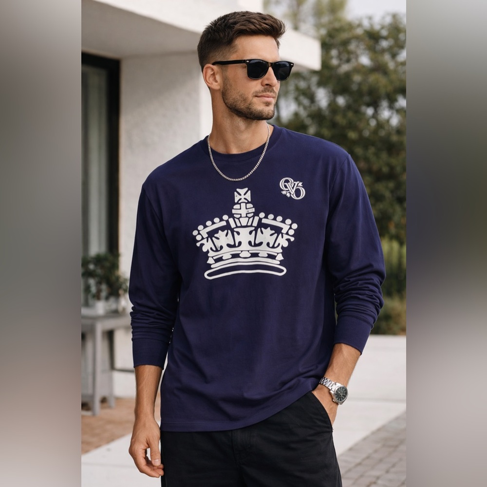 OVO long sleeve in navy size large gently use excellent condition.